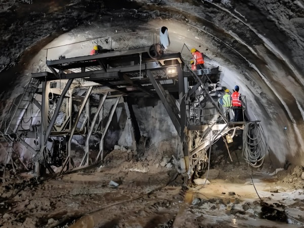 衢州隧道地铁